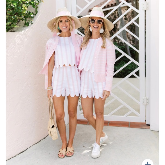 NWT SAIL TO SABLE Blush Stripe Scalloped Short Set - Picture 2 of 9